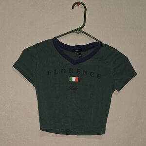 Forever 21 Dark Green Ribbed V‑Neck Crop Tee with Navy Trim